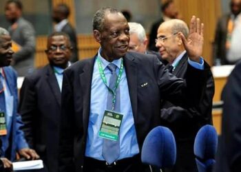 Bonne gouvernance : le Comité Exécutif de la CAF propose Issa Hayatou comme Président d’honneur