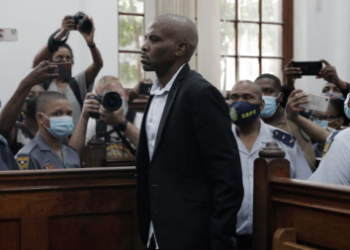 L’incendiaire présumé du parlement d’Afrique du Sud accusé de « terrorisme »