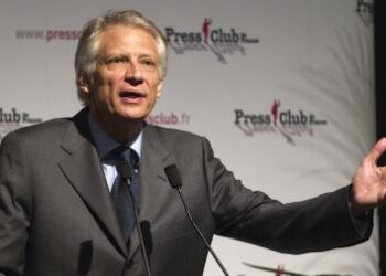 «N’oublions pas les souffrances que nous avons infligées» : Villepin sur l’Ukraine