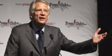 «N’oublions pas les souffrances que nous avons infligées» : Villepin sur l’Ukraine