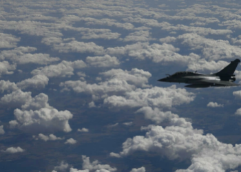 L&rsquo;Algérie autorise de nouveau les avions militaires français à survoler son territoire
