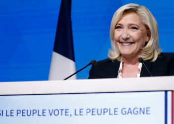 Présidentielle Française – Sondage populaire:  Marine Le Pen favorite face à Emmanuel Macron au second tour