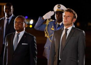 Monde Diplomatique : Emmanuel Macron trébuche au Cameroun