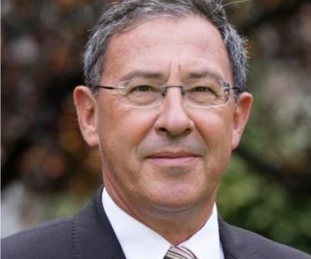 Un général à la tête de la mission diplomatique française au Cameroun : de quoi s&rsquo;agit-il ?