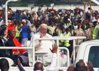 Le Pape François prêche la paix devant un million de fidèles en RDC