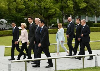 Le G7 organise un geste antinucléaire à Hiroshima et annonce de nouvelles sanctions contre la Russie