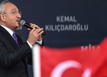 Présidentielle en Turquie: l’opposition dénonce la « manipulation » électorale et revendique la victoire