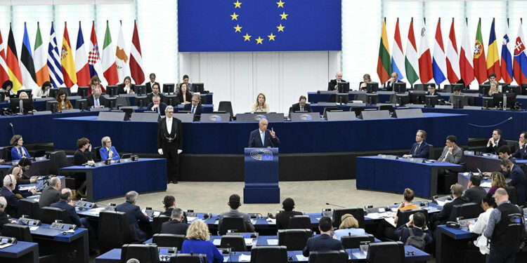 Le parlement européen appelle l’Algérie à respecter la liberté de la presse et à libérer les détenus d’opinion