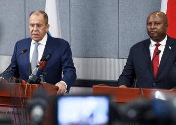 Le ministre russe des Affaires étrangères effectue sa première visite au Burundi