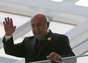 Le Président algérien entame une visite officielle de trois jours en Russie.