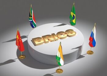 Les BRICS envisagent-ils de devenir un bloc militaire?