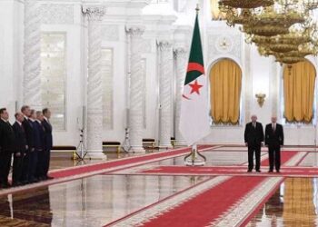 Moscou et Alger discutent de l’abandon du dollar