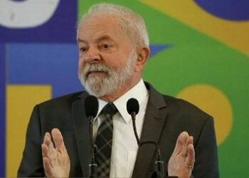 Le président du Brésil a appelé à l’abandon du dollar dans les échanges commerciaux entre les pays BRICS
