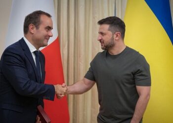 Conflit en Ukraine : «Ce sont aussi des opportunités pour l’industrie française», admet Lecornu