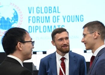 Nouveau Monde Multipolaire: En marge des BRICS, les Jeunes Diplomates ont tenu leur forum à Kazan