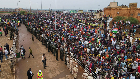 Vers un retrait partiel des forces françaises du Niger