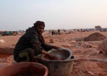 Le Mali signe un accord avec la Russie pour la construction d’une raffinerie d’or dans la capitale, Bamako