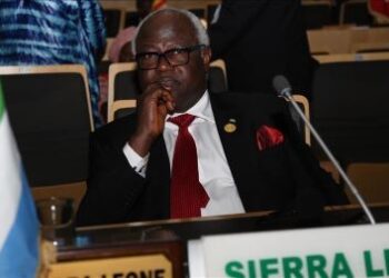 « Tentative de coup d’Etat en Sierra Leone » : L’ex-président Ernest Bai Koroma inculpé
