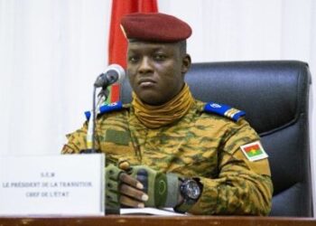 Burkina Faso : Le président Traoré est prêt à rompre avec le FCFA