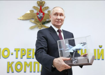 Poutine fait l’éloge de l’armée de l’air russe pour la perte de 15 avions militaires en un mois
