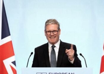 Le gouvernement britannique lance son plan pour moins dépendre de l’immigration