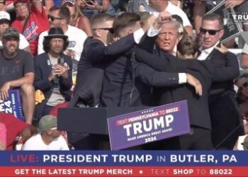 États-Unis : les autorités s’efforcent de déterminer le mobile de la tentative d’assassinat visant Donald Trump