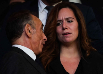 Comment Sarah Knafo se sert de l’Algérie pour escroquer les Français