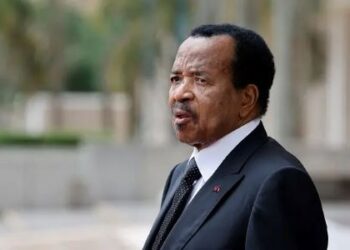 Panique au Cameroun: une absence prolongée du président Paul Biya plonge la classe politique dans l’inquiétude