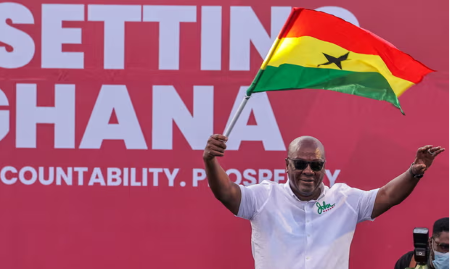 L’ancien chef de l’État John Dramani Mahama remporte l’élection présidentielle au Ghana