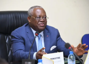 Fonctionnaires fictifs: le Cameroun menace de radier près de 5500 nouveaux agents publics