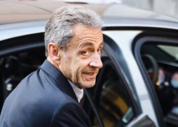 L&rsquo;ex-président français Nicolas Sarkozy à un an ferme sous bracelet électronique