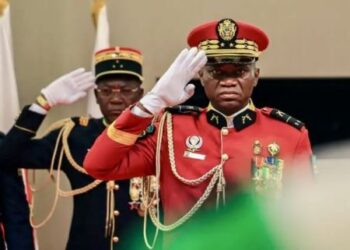 Gabon: «Le président de la transition Oligui Nguema briguera la magistrature suprême»