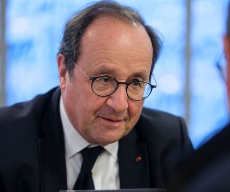 François Hollande «La démission d’Emmanuel Macron provoquerait une crise institutionnelle majeure »