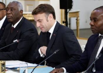 Cameroun-France : un rapport sur les exactions coloniales remis à Emmanuel Macron
