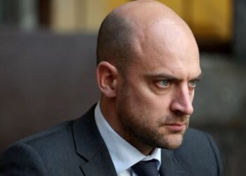 La France a mis en place des «restrictions d’accès» contre des «dignitaires» algériens