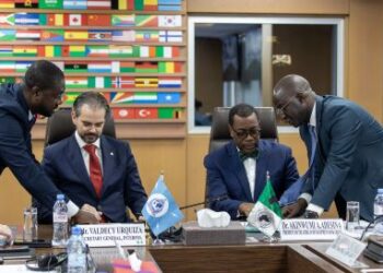 La BAD s’associe à Interpol pour lutter contre la criminalité financière et la corruption en Afrique