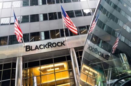 Le plus grand gestionnaire d’actifs au monde Black Rock a acquis les deux grands ports du canal de Panama