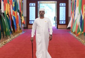 Le président tchadien Mahamat Idriss Déby nomme son frère en tant que secrétaire particulier