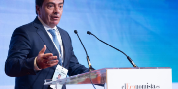 New York : un hélicoptère s’écrase dans l’Hudson faisant 6 morts, dont le PDG de Siemens Espagne