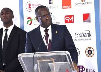 Le Cameroun doit accélérer la réhabilitation de la SONARA pour soulager nos réserves de change (gouverneur de la BEAC)