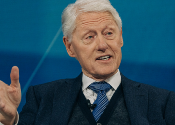 Bill Clinton accuse Netanyahou de provoquer le conflit avec l’Iran pour rester au pouvoir «éternellement»