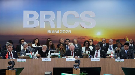 BRICS : Ramaphosa dénonce les «représailles» de Trump et défend la souveraineté coopérative