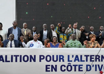 Côte d’Ivoire : Écartés de la course à la présidentielle, les leaders de l’opposition créent des alliances politiques pour rester dans le jeu