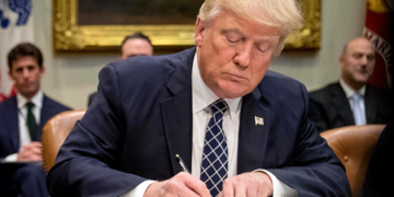 États-Unis: Donald Trump menace Chicago d&rsquo;intervention militaire