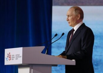 Poutine prévient que n’importe quelle force armée occidentale présente en Ukraine sera considérée comme un « objectif à détruire »