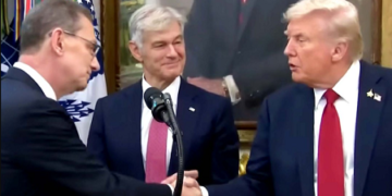 Accord secret de 70 milliards : Trump offre à Pfizer une protection contre les droits de douane