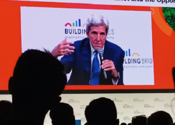 Les standards ESG doivent se concentrer sur l’économie et non sur la morale, selon John Kerry