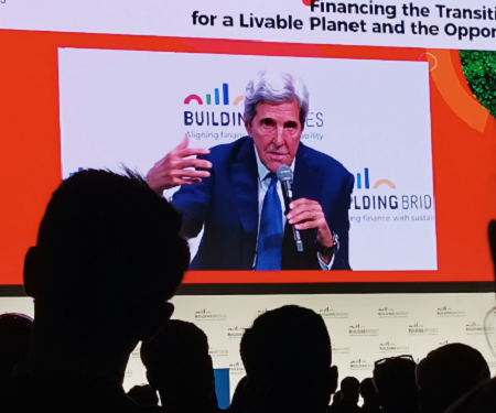 Les standards ESG doivent se concentrer sur l’économie et non sur la morale, selon John Kerry