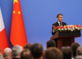 France : Macron menace la Chine de droits de douane