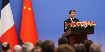 France : Macron menace la Chine de droits de douane